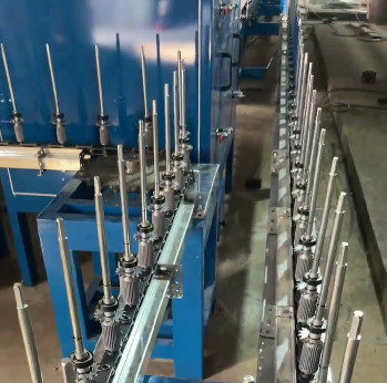 Benzin und Diesel filtern automatische elektrostatische Pulver-Beschichtungs-Linie L12m