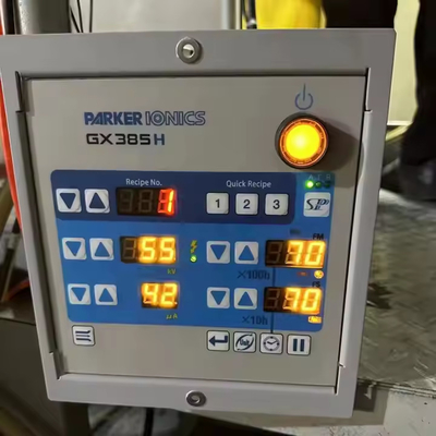 Parker Ionics GX8500 Pulverbeschichtungsanlage mit GX385H und GX132 Pistolen Stahl Lackieranlage Motorkernkomponenten